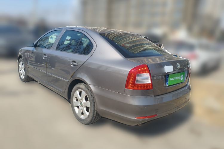 Used Skoda Octavia 2010 1.4TSI DSG Yijun Edition Rear Left 45 Deg