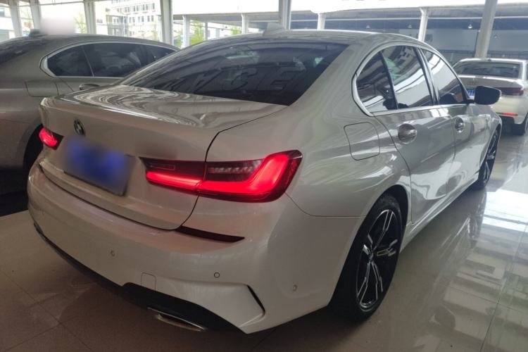 Used BMW 3 Series 2022 325i M Sport Package Rear Right 45 Deg