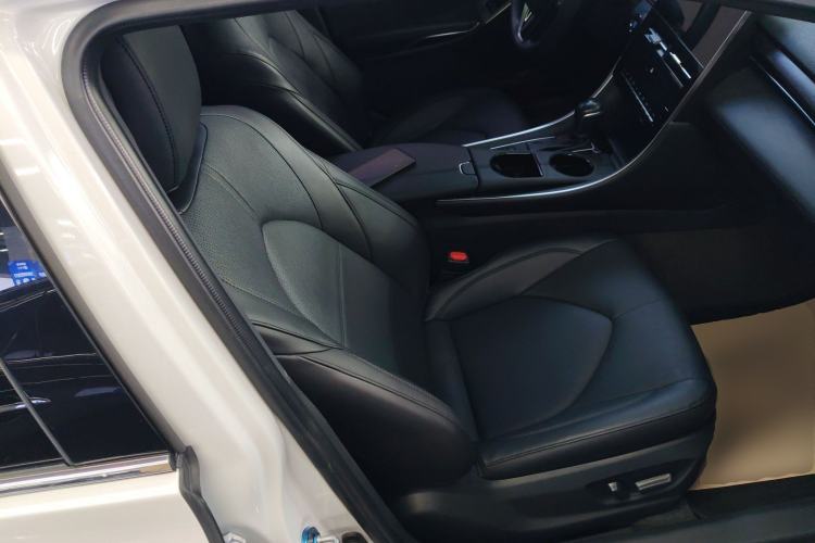 Used Toyota Avalon 2022 2.0L Luxury Edition