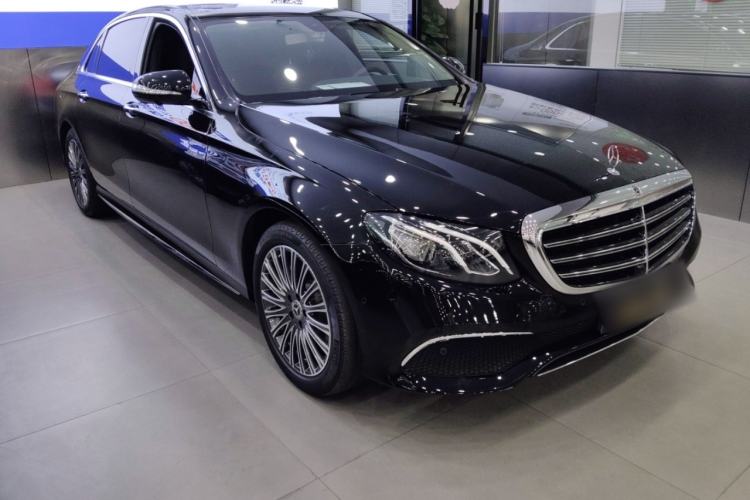 Used Mercedes-Benz E-Class 2020 E 300 L Sport Luxury Edition Front Right 45 Deg