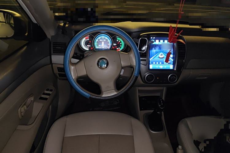 Used Dongfeng Junfeng E11K 2019 Standard Model
