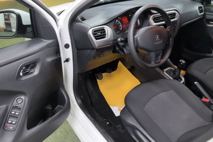 Used Peugeot 301 2014 1.6L Manual Comfort Edition