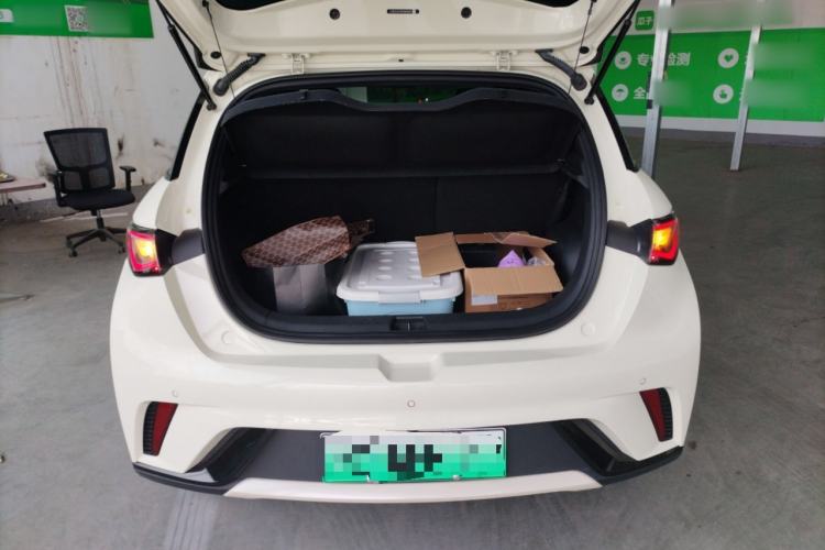 Used BYD Dolphin 2023 420 km Fashion Edition Trunk