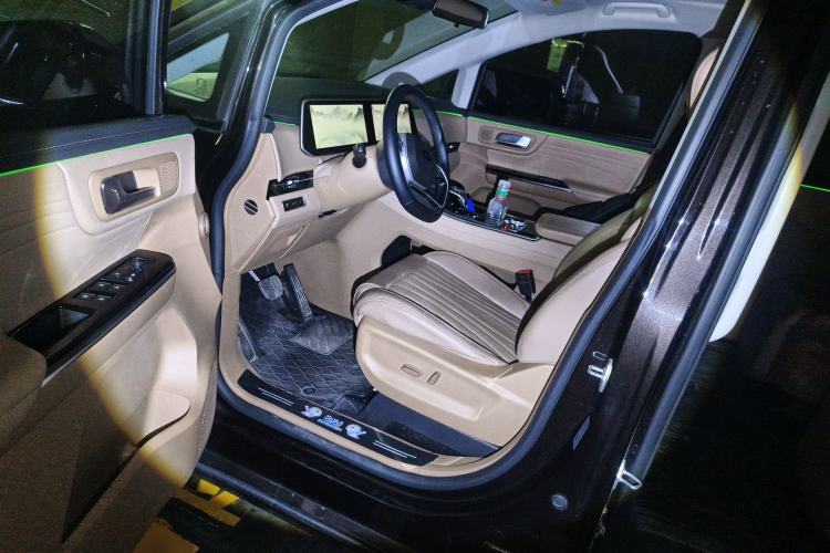 Used JAC Refine RF8 PHEV 2024 Zhiling Edition 1.5T 150KM Prestige Model – Lithium Iron Phosphate