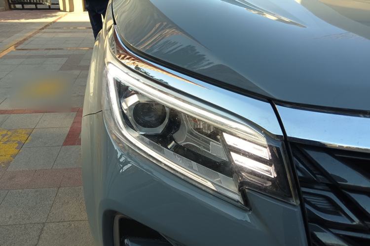 Used Dongfeng Ruichi 7 2022 2.3T Automatic All-Wheel Drive Diesel Standard Version with Long Cargo Bed M9T