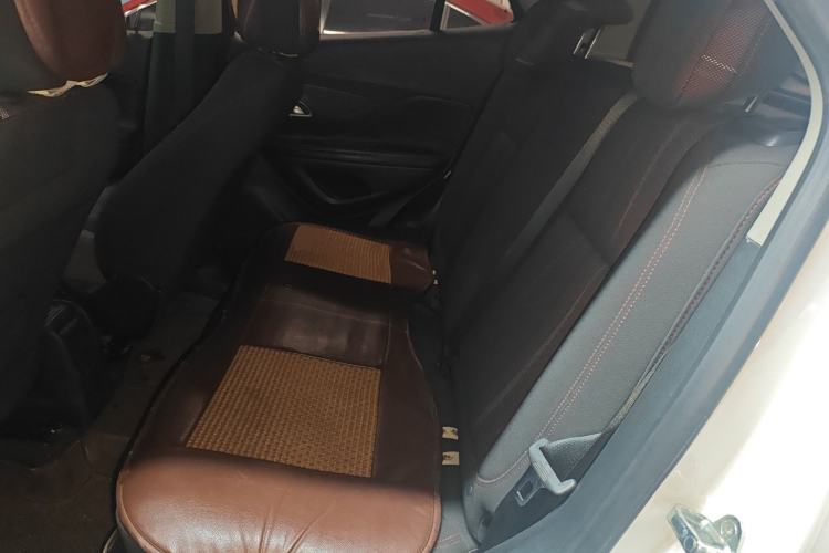 Used Buick Encore 2015 1.4T Manual Two-Wheel Drive Urban Advanced Model
