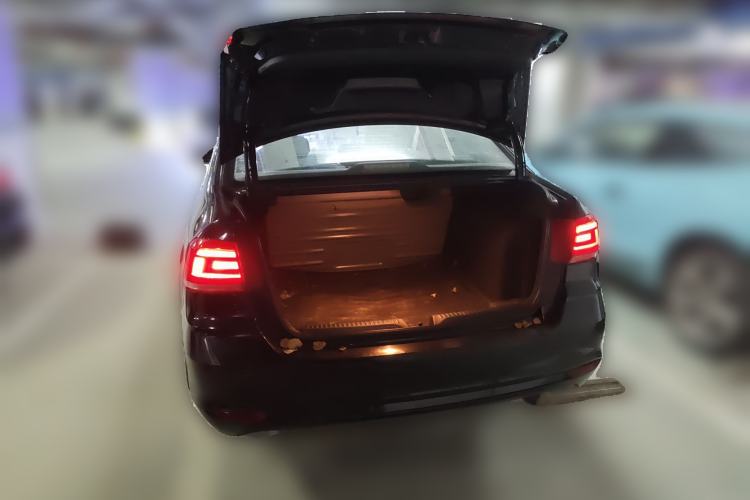 Used Volkswagen Santana 2018 1.5L Automatic Comfort Edition Trunk