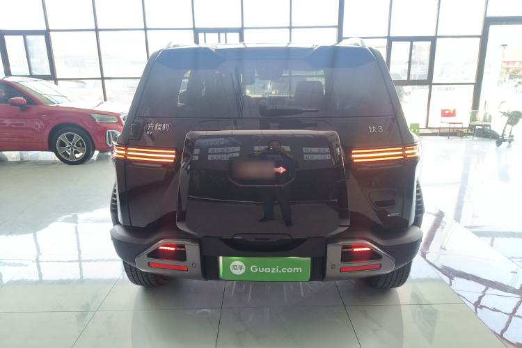 Used Formula Leopard Titanium 3 2025 501 km Range Rear-Wheel Drive Intelligent Driving Max Edition