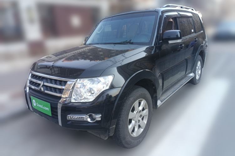 Used Mitsubishi Pajero 2016 3.0L Automatic Standard Version China V Standard