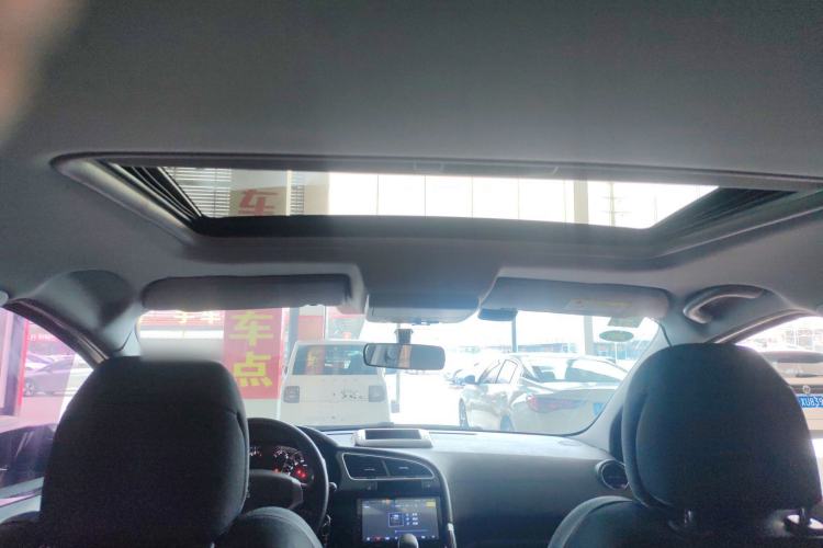 Used Peugeot 3008 2015 2.0L Automatic Classic Edition