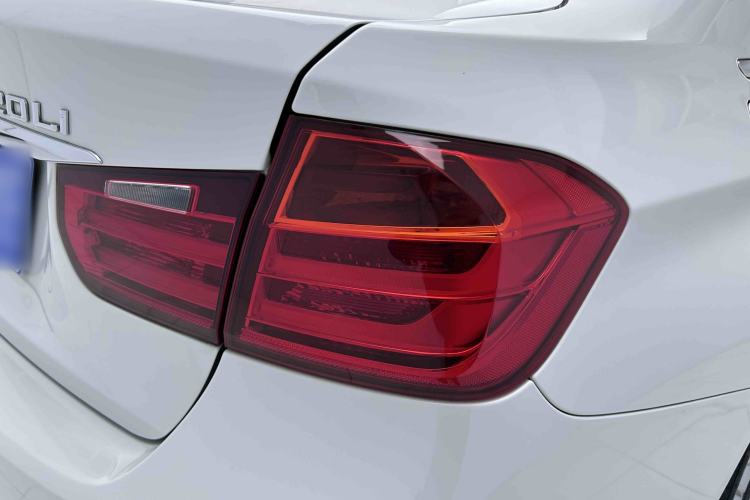 Used BMW 3 Series 2015 320Li Luxury Design Package Exterior 7