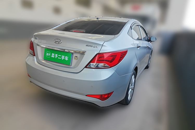Used Hyundai Verna (older generation) 2014 1.4L Manual Top-Tier Model TOP Rear Right 45 Deg