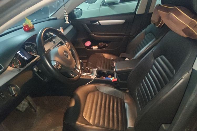 Used Volkswagen Magotan 2016 1.8TSI Smart Comfort Model Left Front Seat