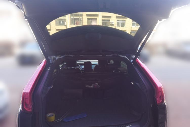 Used Cadillac XT4 2023 28T Two-Wheel-Drive Luxury Version