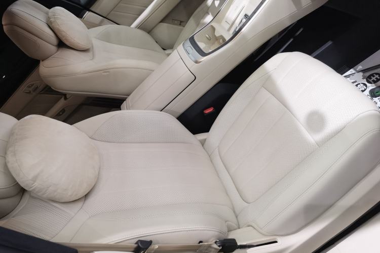 Used ONVO Luxeed L90 2025 Model—Ultra Six-Seater Version Right Front Seat