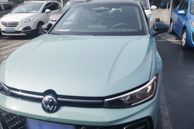 Used Volkswagen Passat 2025 Pro 380TSI Starry Dragon Luxury Edition
