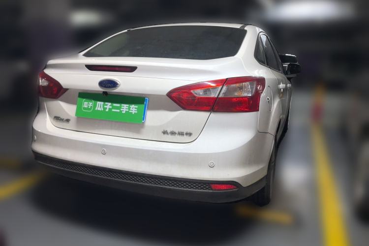 Used Ford Focus 2012 Sedan 1.6L Manual Fashion Edition
