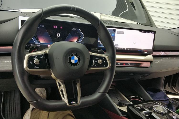 Used BMW 5 Series 2025 530Li Luxury Edition M Sport Package Center Console