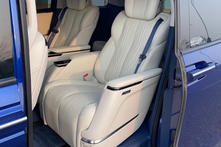 Used Buick Century 2023 2.0T Six-Seater Yinshi Edition