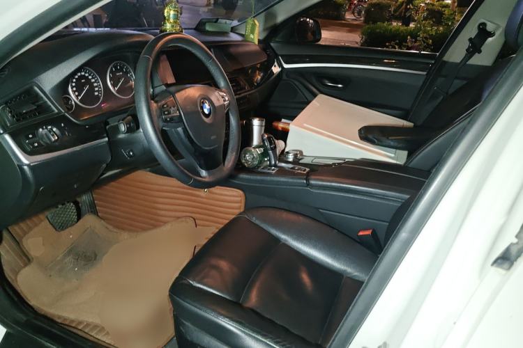 Used BMW 5 Series 2013 530Li Leading Model