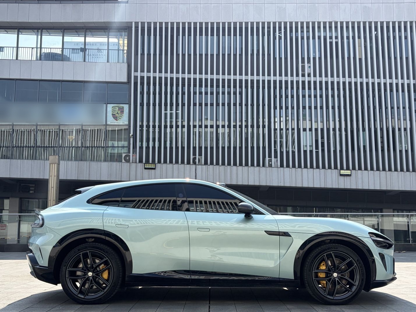 Xiaomi Auto YU7 2025 Ultra-Long Range High-Performance All-Wheel-Drive Max Edition — снимка 15
