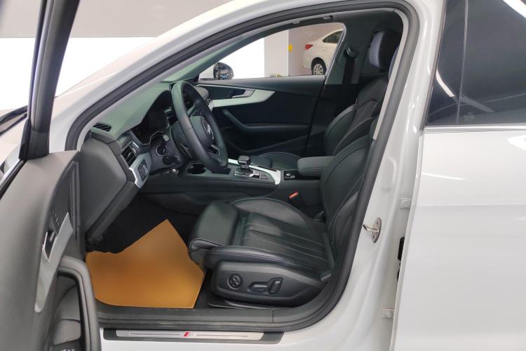 Used Audi A4L 2023 40 TFSI Fashion Dynamic Model