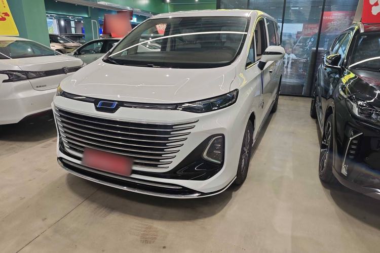 Used Bestune M9 2023 2.0T Prestige Edition