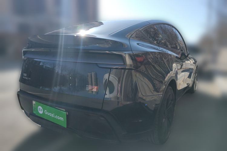 Used Tesla Model Y 2025 Long-Range All-Wheel Drive First Edition
