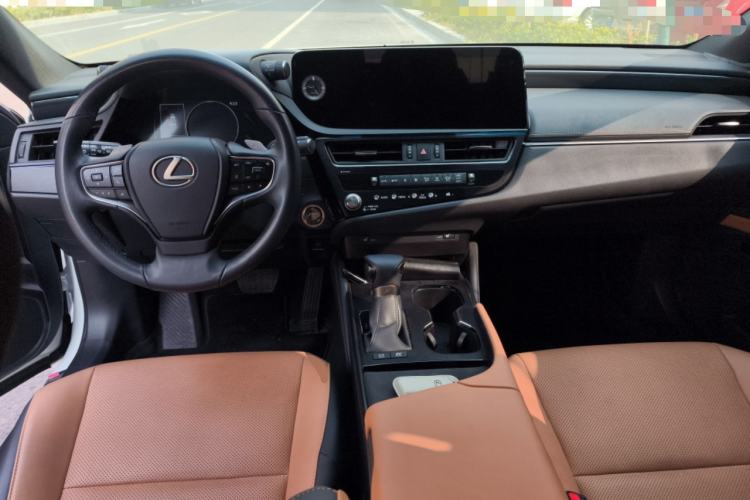 Used Lexus ES 2022 300h Excellence Edition