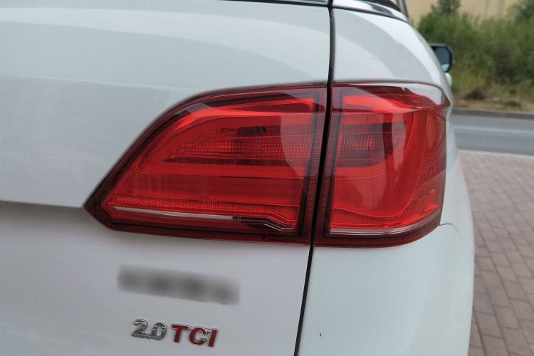 Used Haval H6 Coupe 2016 Blue-Label Diesel 2.0T Manual Two-Wheel Drive Elite Model China IV Standard
