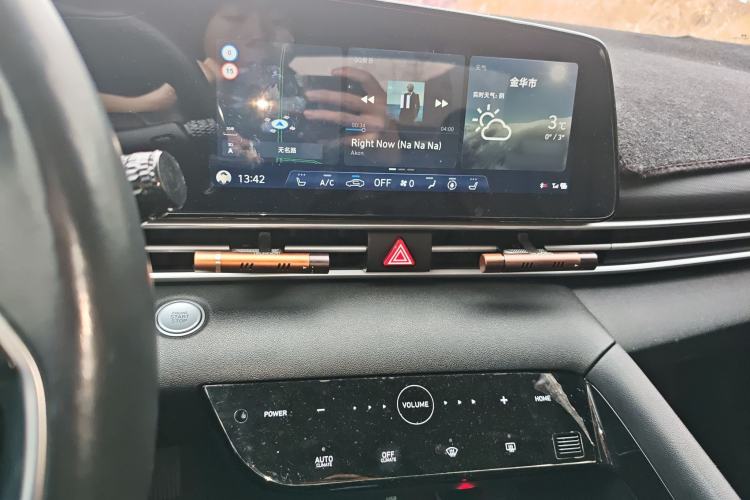 Used Hyundai Elantra 2021 1.5L CVT LUX Prestige Edition