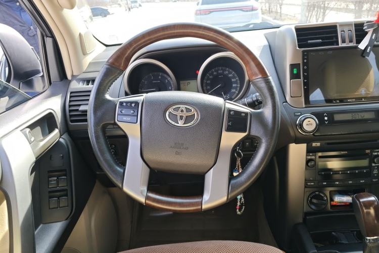 Used Toyota Prado 2013 2.7L Automatic Parallel Import