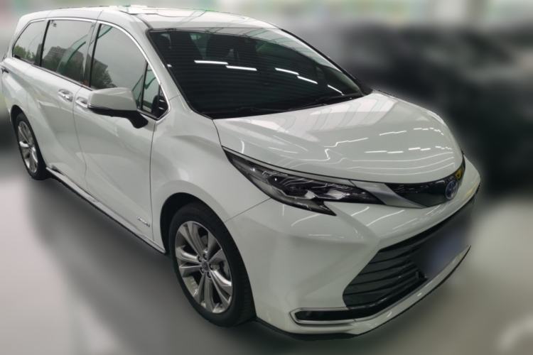 Used Toyota SIENNA 2023 2.5L Hybrid Comfort Edition
