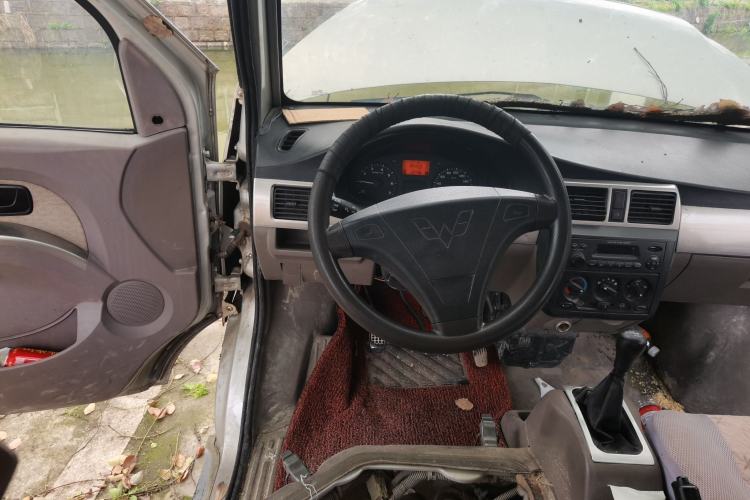 Used Wuling Rongguang 2011 1.2L Standard Version Steering Wheel