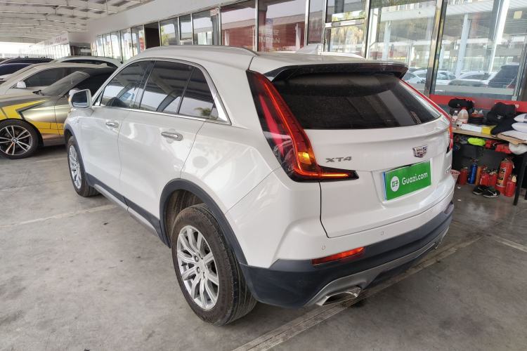 Used Cadillac XT4 2022 28T Two-Wheel-Drive Luxury Version Rear Left 45 Deg