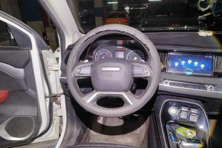 Used Haval H2s 2017 Red-Label 1.5T Dual-Clutch Elite Model