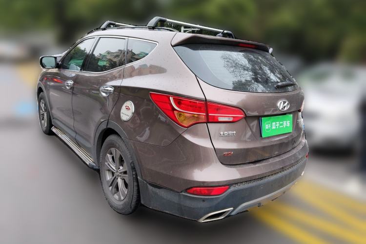 Used Hyundai Santa Fe 2013 2.4L Automatic Two-Wheel Drive Smart Version Rear Left 45 Deg