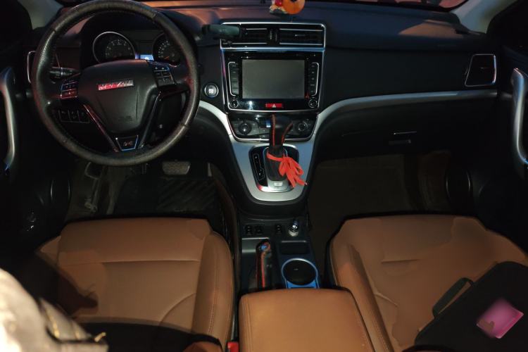 Used Haval H6 2015 Sport Edition 1.5T Automatic Two-Wheel Drive Luxury Model