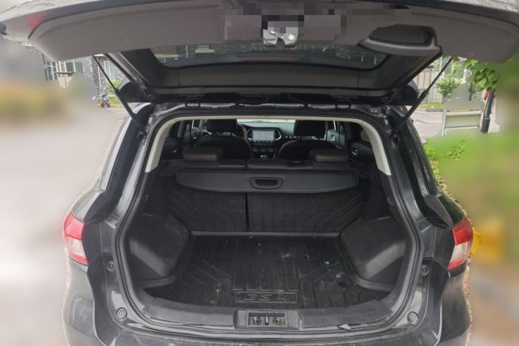 Used GAC Trumpchi GS4 2016 235T G-DCT Elite Edition Trunk