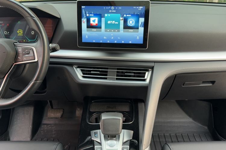 Used BYD Song Pro 2019 1.5T Automatic Luxury Model Audio And AC Panel