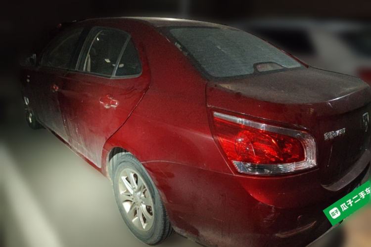 Used Baojun 630 2014 1.5L manual standard version
