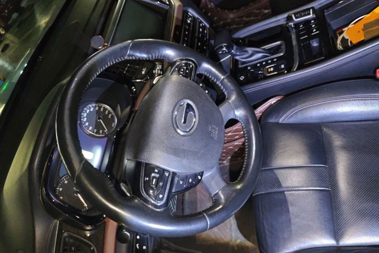 Used GAC Trumpchi GS8 2017 320T Two-Wheel Drive Luxury Smart Connectivity Version (7 Seats)
