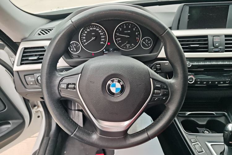 Used BMW 3 Series GT 2017 320i Sport Edition
