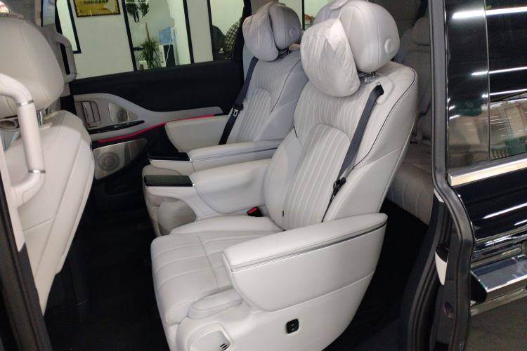 Used VOYAH Dream 2025 PHEV Four-Wheel-Drive Flagship Version – Qiankun Edition