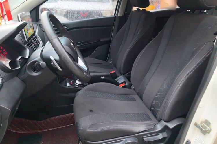 Used Baojun 310 2017 1.5L automatic comfort version
