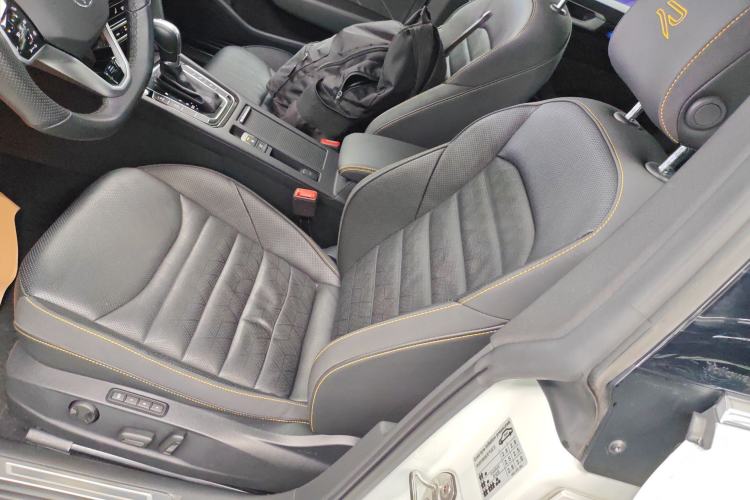 Used Volkswagen FAW-Volkswagen CC 2023 380TSI Striking Edition
