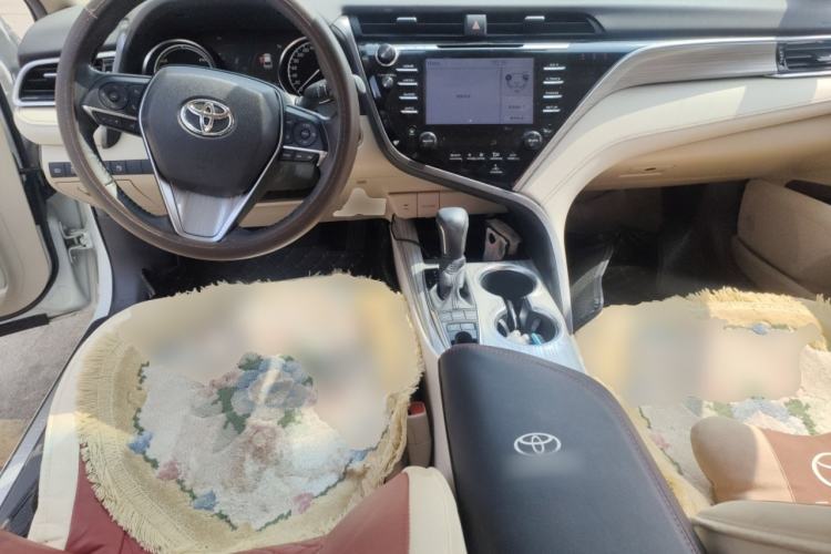 Used Toyota Camry 2019 Dual-Engine 2.5 HG Luxury Edition China V Standard