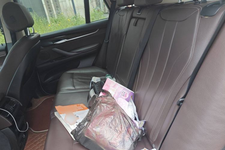 Used BMW X5 2015 xDrive28i
