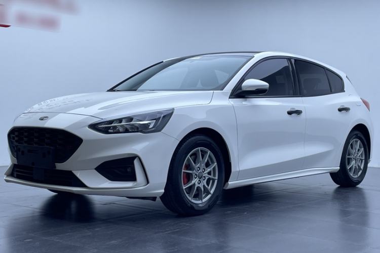 Used Ford Focus 2021 Hatchback EcoBoost 180 Automatic Titanium Edition Exterior 1