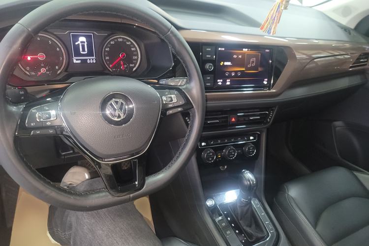 Used Volkswagen Tharu 2019 280TSI Two-Wheel Drive Luxury Edition China V Standard Center Console